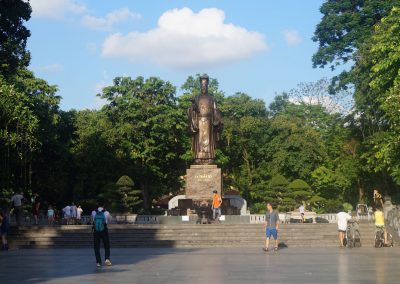 1001 2016 Hanoi - Statue von Ly Thai To