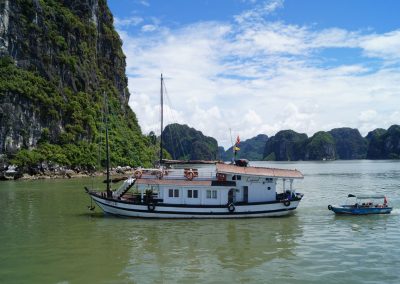 1018 2016 Tour - Ha Long Bay
