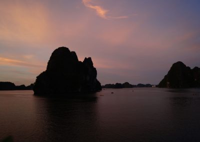 1026 2016 Tour - Ha Long Bay - Sonnenuntergang