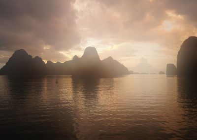 1029 2016 Tour - Ha Long Bay - Sonnenaufgang