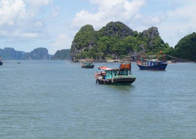 1034 2016 Tour - Bai Tu Long Bay - Fischerboote