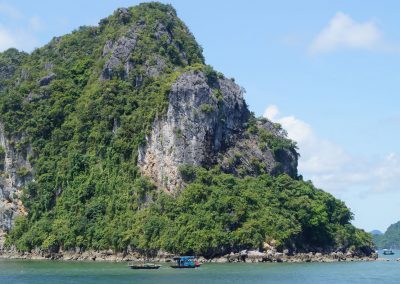 1039 2016 Tour - Bai Tu Long Bay