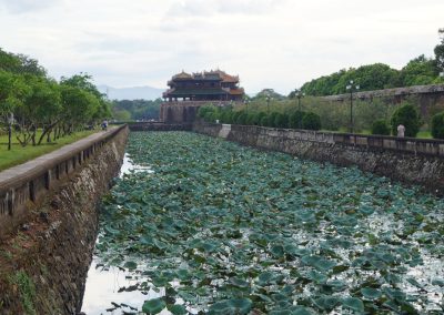 1083 2016 Hue - Mauer und Graben der alten Kaiserstadt