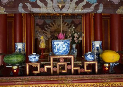 1121 2016 Hue - alte Kaiserstadt - Altar